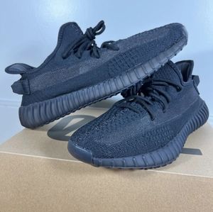 Adidas Yeezy Boost 350 V2 Onyx Size 10.5